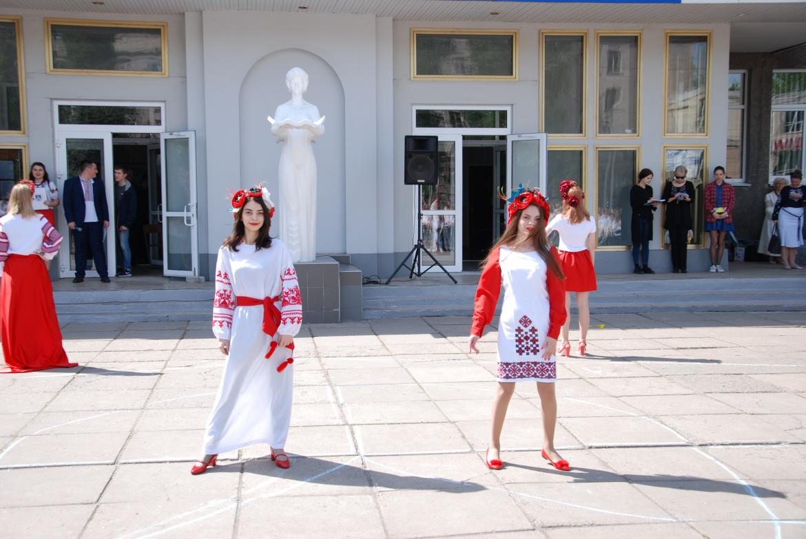 den vyshyvanky-2019 25